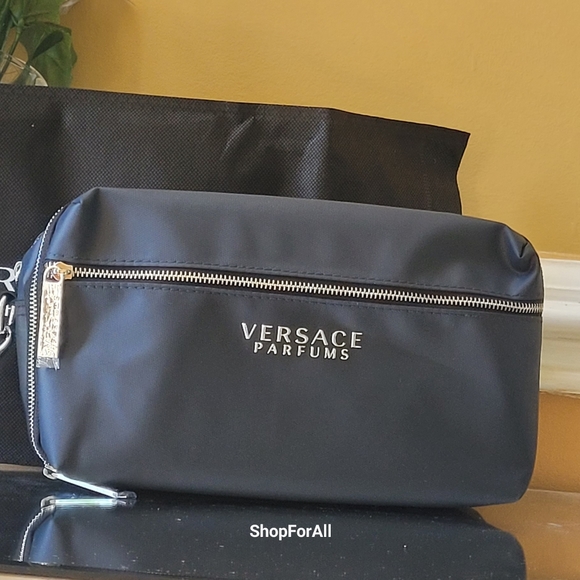 Versace - Picture 4 of 12